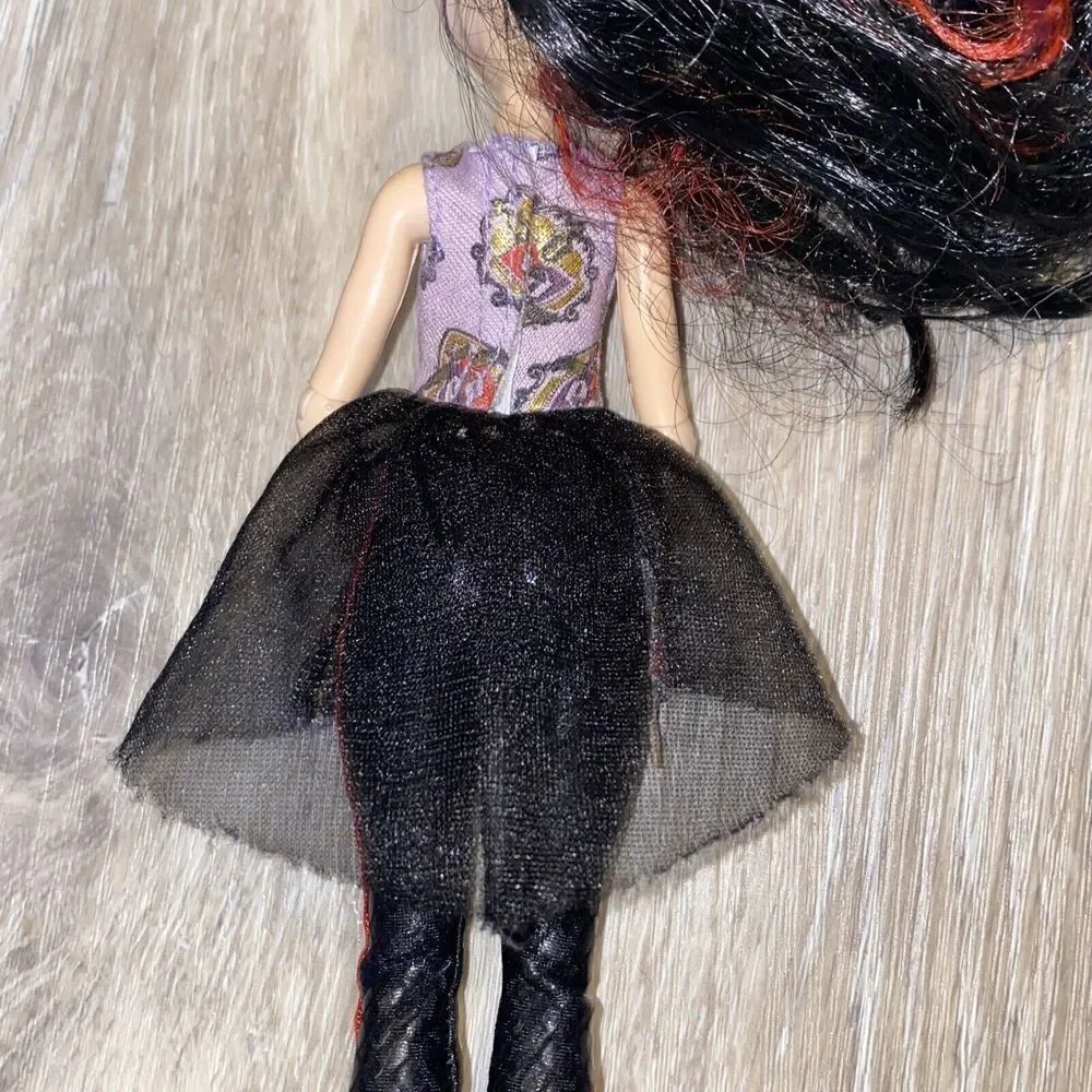 Ever After High RAVEN Queen School Spirit Doll
